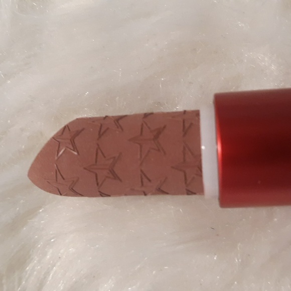 ❤Jeffrey star cosmetics Velvet trap lipstick❤ - Picture 3 of 5
